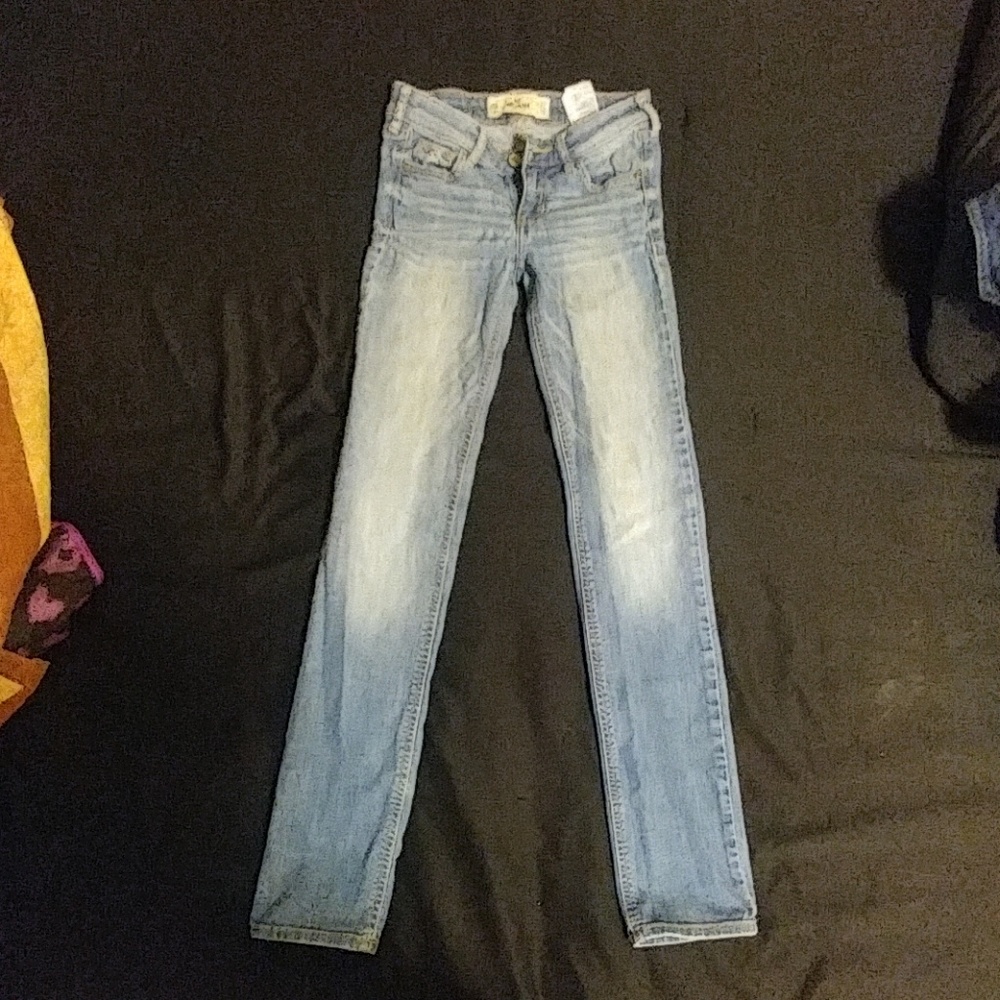 Light denim jeans